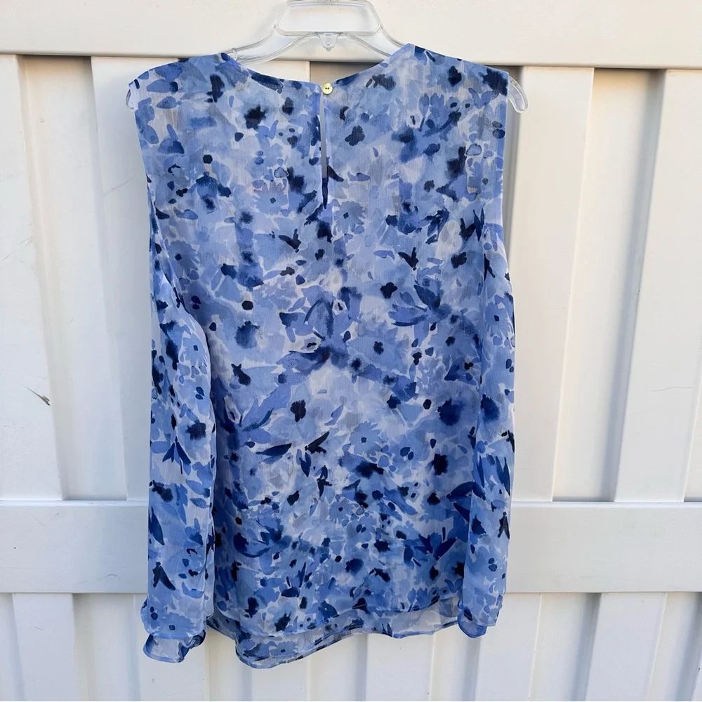 Cristina B Floral Sleeveless Top Blouse NWT